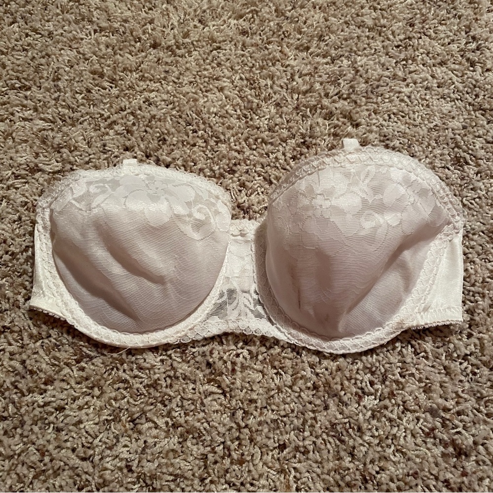80s Lace Strapless Bra